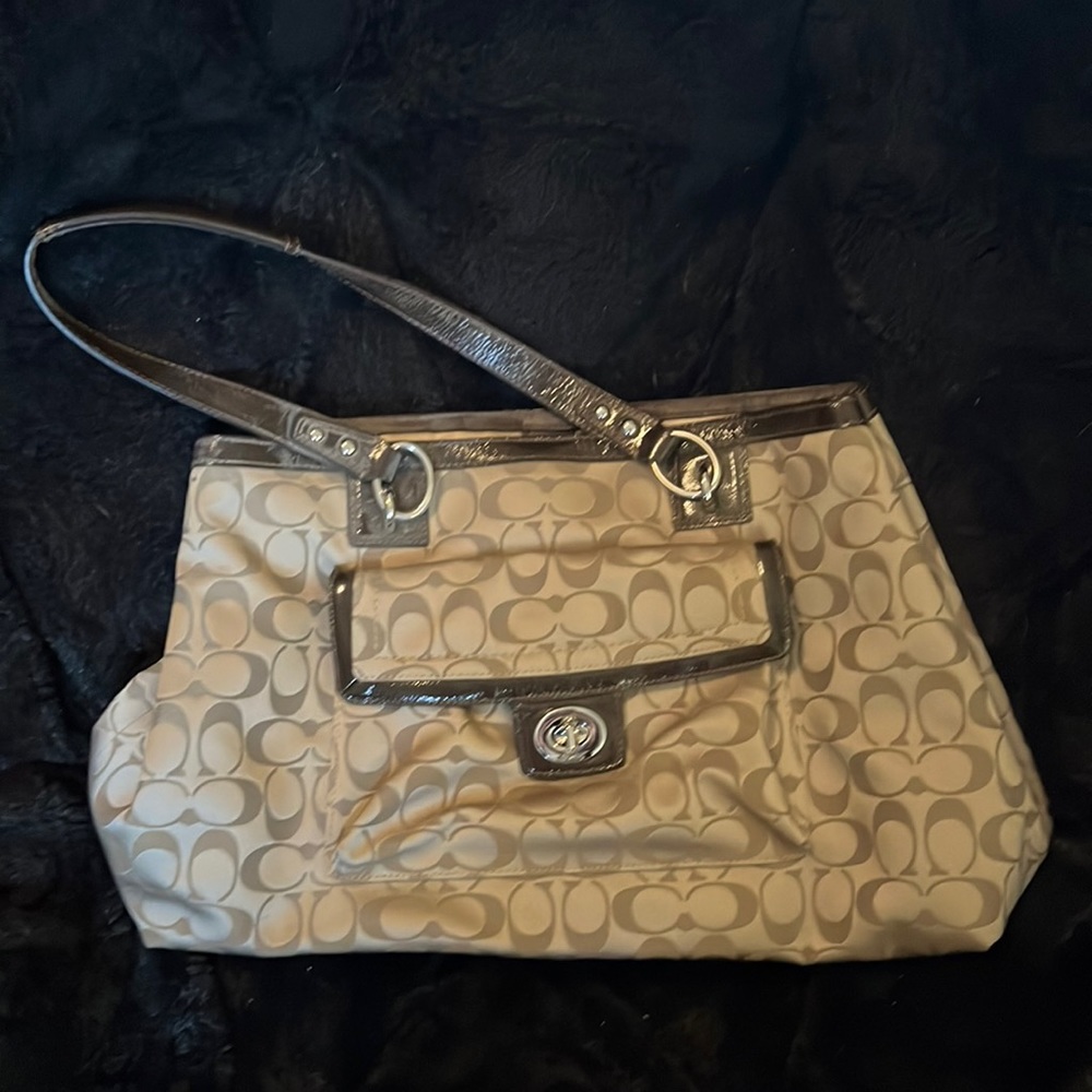 BRAND NEW Coach purse